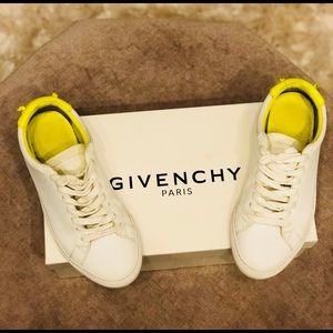 Givenchy “Urban Knot” Sneakers
